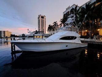 69' Hatteras 2006 Yacht For Sale